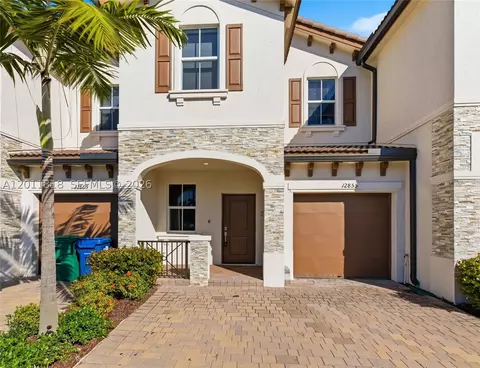 12865 NW 24th Ave, Miami, FL 33167