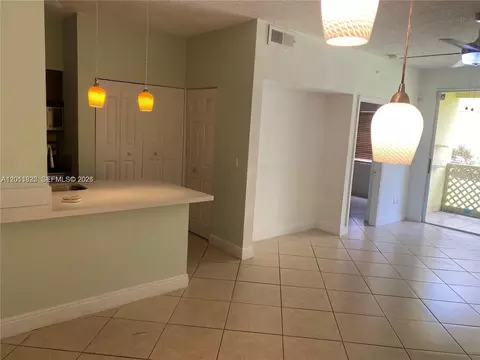18330 NW 68th Ave #G, Hialeah, FL 33015