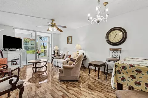 2831 E Sunrise Lakes Dr #105, Sunrise, FL 33322