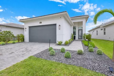 12496 SW Lunata Way, Port Saint Lucie, FL 34987