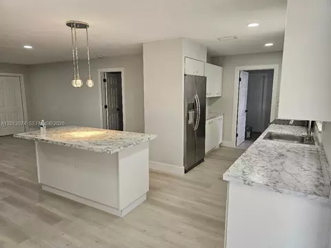 1941 NE 2nd Ter, Pompano Beach, FL 33060