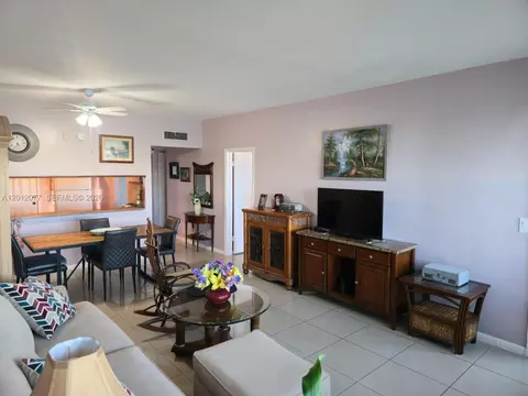 18707 NE 14th Ave #727, Miami, FL 33179