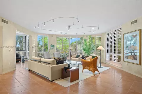 20290 Fairway Oaks Dr #221, Boca Raton, FL 33434