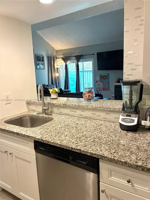 2024 Champions Way, North Lauderdale, FL 33068