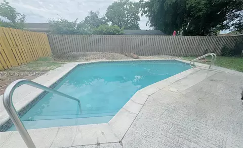 8310 NW 48 St, Lauderhill, FL 33351