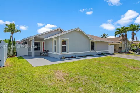 8210 SW 3 Ct, North Lauderdale, FL 33068