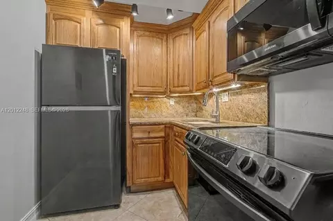 8609 SW 68th Ct #22, Pinecrest, FL 33156