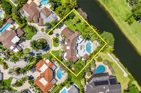 8763 SW 61st Pl, Pinecrest, FL 33156