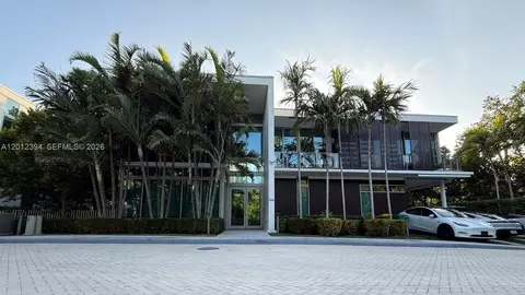105 Reef Ln, Key Biscayne, FL 33149