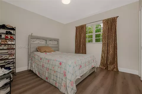 395 W 39th Pl, Hialeah, FL 33012 photo 25