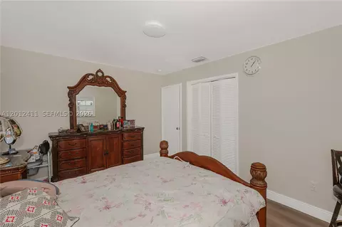 395 W 39th Pl, Hialeah, FL 33012 photo 23