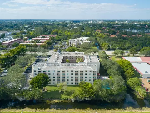 3149 Riverside Dr #B-202, Coral Springs, FL 33065