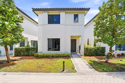 4356 NW 80th Ave, Doral, FL 33166