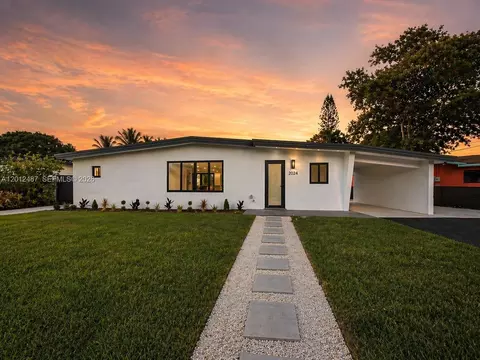 2024 NW 10th Ave, Fort Lauderdale, FL 33311