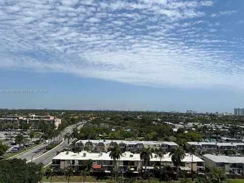 600 Three Islands Blvd #1003, Hallandale Beach, FL 33009