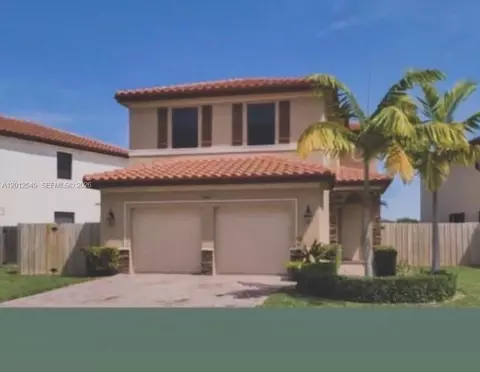 2401 NE 2nd Dr, Homestead, FL 33033