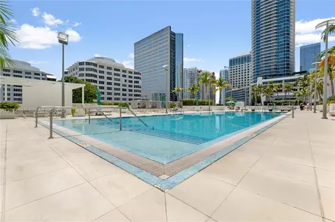 950 Brickell Bay Dr #601, Miami, FL 33131