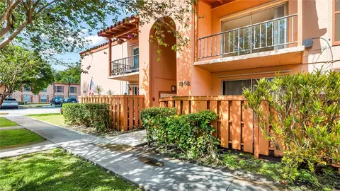 7208 Fairway Dr #I9, Miami Lakes, FL 33014