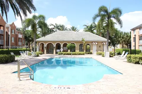 655 SW 111th Way #201, Pembroke Pines, FL 33025
