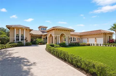 7480 SW 100th St, Pinecrest, FL 33156