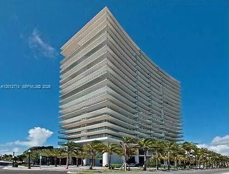 800 S Pointe Dr #2102, Miami Beach, FL 33139