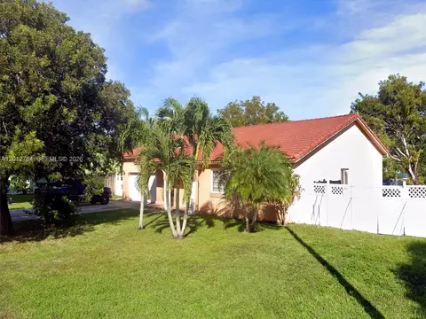 22301 SW 127th Pl, Miami, FL 33170