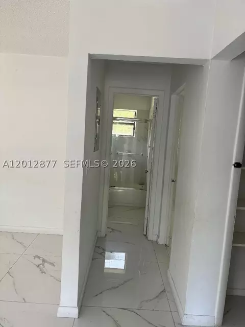 1371 NE 150th St, Miami, FL 33161