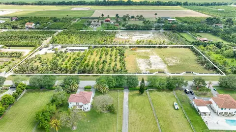 104 SW Sw St, Miami, FL 33196