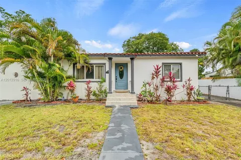 79 NW 143rd St, Miami, FL 33168