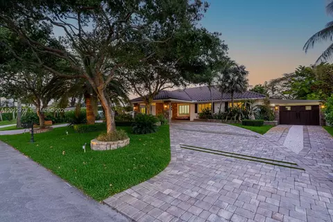 10570 SW 56th Ter, Miami, FL 33173