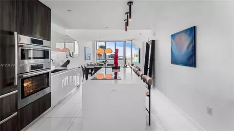 851 NE 1st Ave #1606, Miami, FL 33132