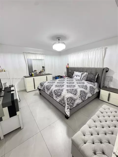 Bedroom - 7140 W 15th Ct, Hialeah, FL 33014 photo 2 of 4