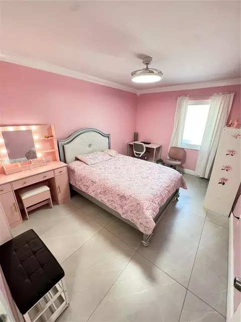 Bedroom - 7140 W 15th Ct, Hialeah, FL 33014 photo 1 of 4