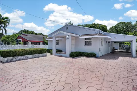 2450 NW 32nd St, Miami, FL 33142