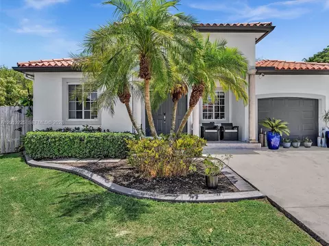 8510 SW 208th Ln, Cutler Bay, FL 33189