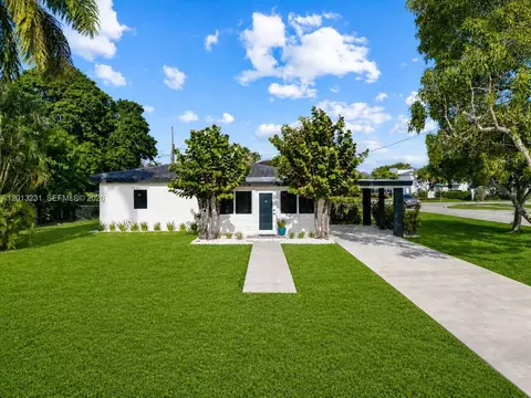 1044 NE 4th Ave, Homestead, FL 33030