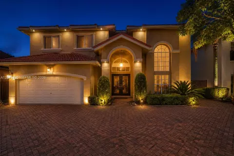 13000 SW 136th Ter, Miami, FL 33186