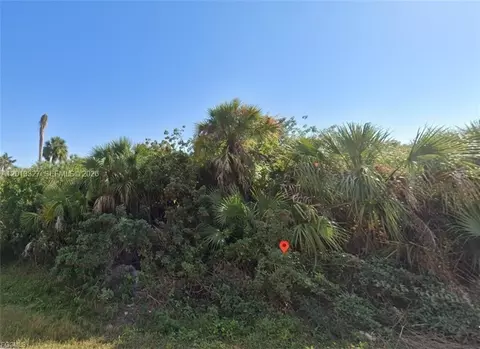 5073 Wild Goose Cir, La Belle, FL 33935