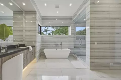Bath - 6785 SW 99th Ter, Pinecrest, FL 33156 photo 1 of 11