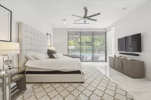 Bedroom - 6785 SW 99th Ter, Pinecrest, FL 33156 photo 2 of 8