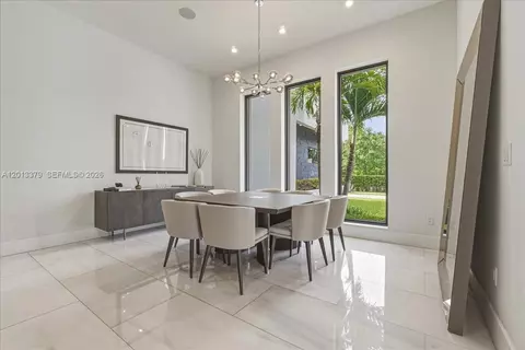 Dining - 6785 SW 99th Ter, Pinecrest, FL 33156 photo 1 of 3