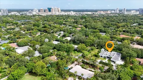 View/Area - 6785 SW 99th Ter, Pinecrest, FL 33156 photo 4 of 5