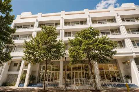 3250 Grand Ave #307, Miami, FL 33133