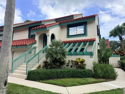 21 Lexington Ln W #H, Palm Beach Gardens, FL 33418