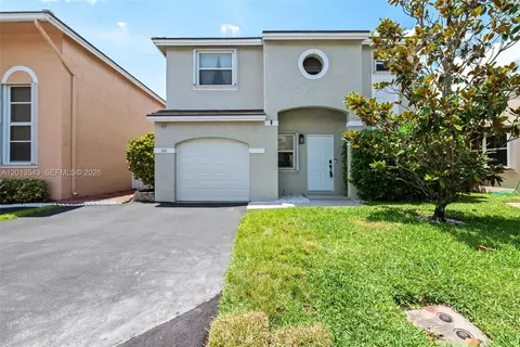 829 NW 99th Ave, Plantation, FL 33324