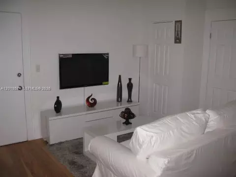 1611 Michigan Ave #13, Miami Beach, FL 33139
