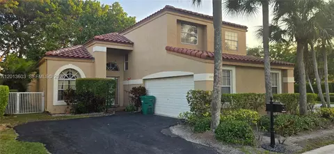 6470 NW 77th Pl, Parkland, FL 33067