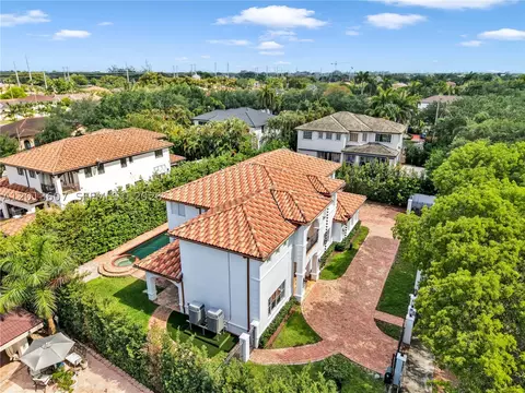 View/Area - 16763 NW 77th Path, Miami Lakes, FL 33016 photo 3 of 3