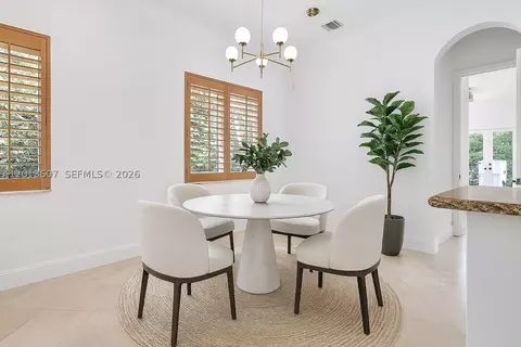 Dining - 16763 NW 77th Path, Miami Lakes, FL 33016 photo 2 of 2