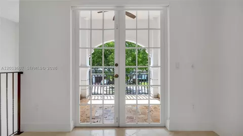 Entry Way - 16763 NW 77th Path, Miami Lakes, FL 33016 photo 3 of 5